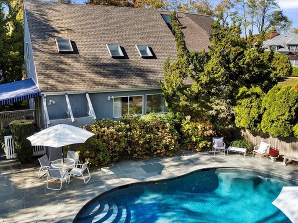 72 Bishops Lane, Southampton, NY 11968