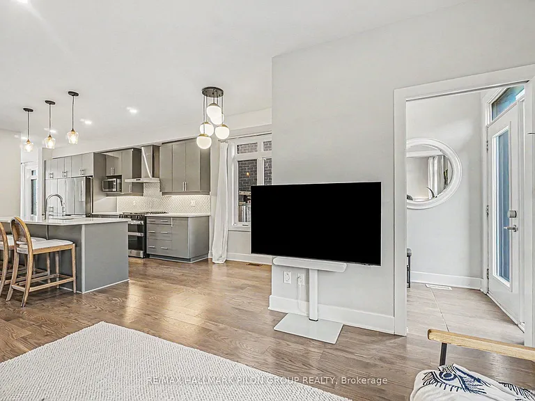 618 Mikinak Rd — Photo 6