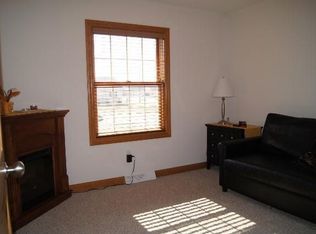 1208 Sumac Dr, West Bend, WI 53090