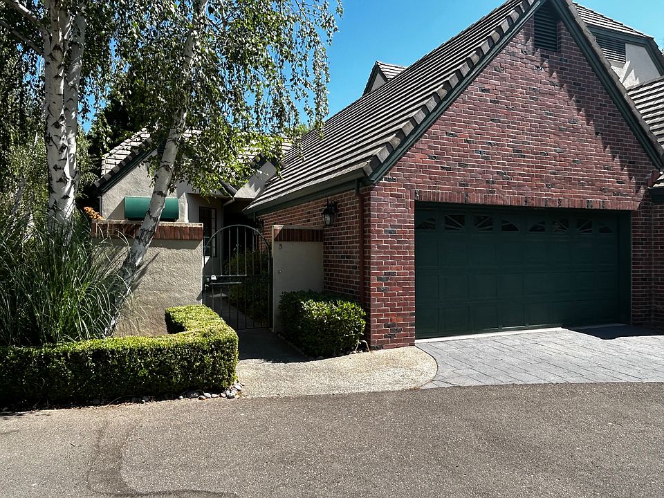 1142 Rivergate Dr #5 Lodi CA 95242
