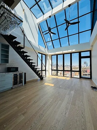 214 Richardson St #PENTHOUSE Photo 1