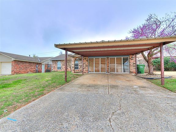 3rd image of 122 Chickasaw Ln