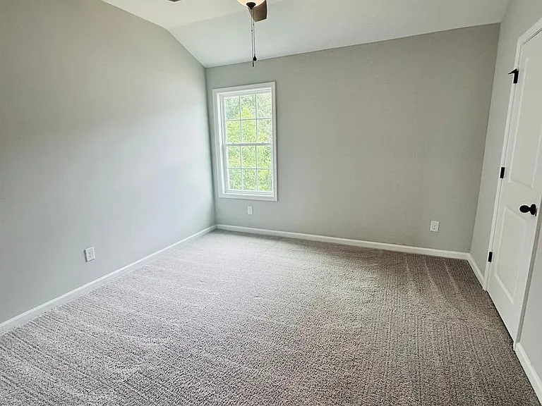 317 Shoshone Cir — Photo 18
