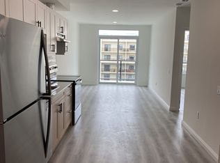 181 Elmira Rd S #PENTHOUSE 16, Guelph, ON N1K 0B6