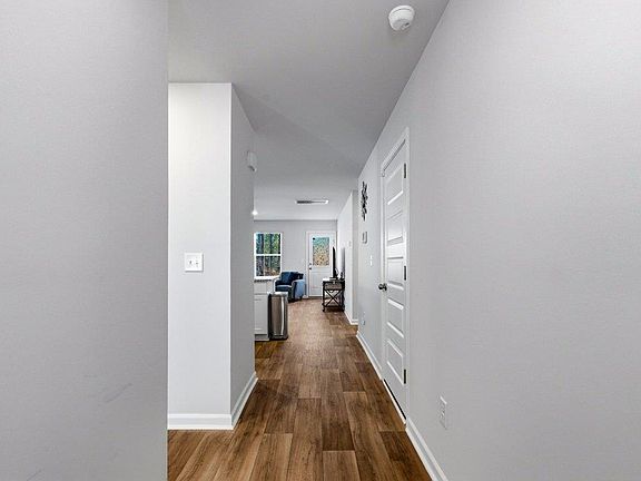 3rd image of 1609 King Oaks Loop