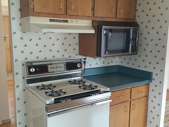 2nd image of 12401 Eastwood Blvd