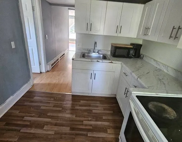 114 W Parmenter St #2 — Photo 4