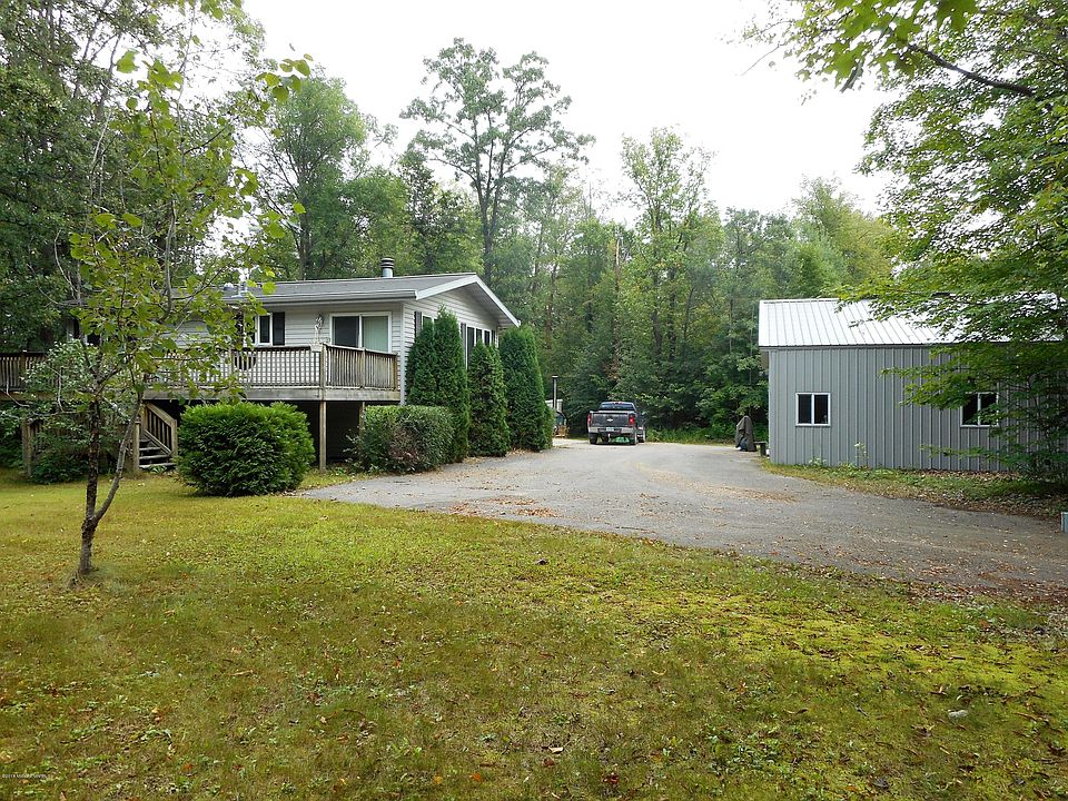 1st image of 50819 Cranberry Dr