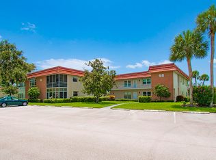 98 Spring Lake Dr APT 101, Vero Beach, FL 32962