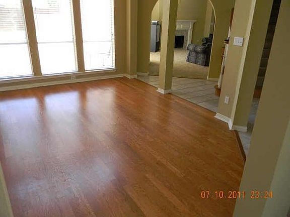 5th image of 2413 Highgate Dr