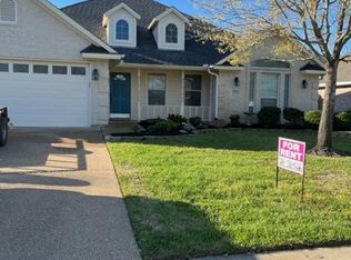 303 Landsburg Ln, College Station, TX 77845