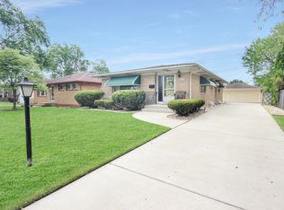 625 E Ash Pl, Griffith, IN 46319