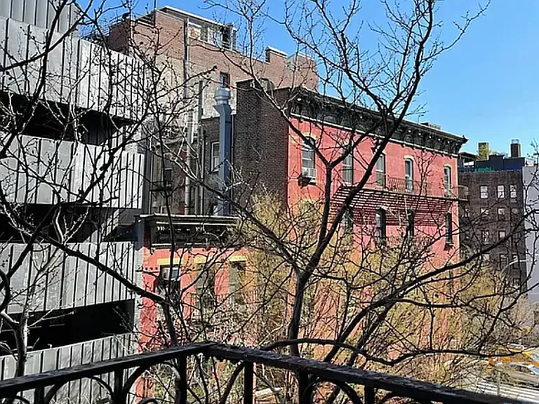 171 Thompson St #12 — Photo 7