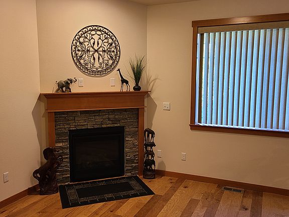 3rd image of 27723 64th Dr NW