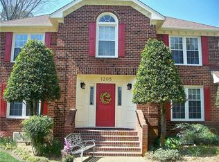 1205 Worthington Ln, Virginia Beach, VA 23464