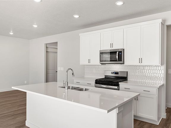 The Emerald floorplan interior image in a Meritage Homes Community in Eagle Mountain, UT.