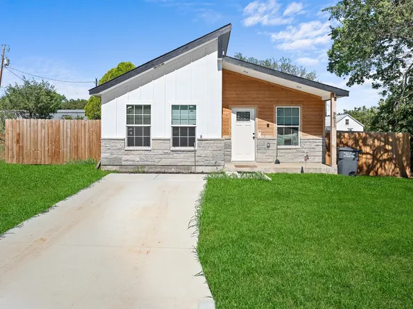 5811 Lake Granbury Trl, Granbury, TX 76048