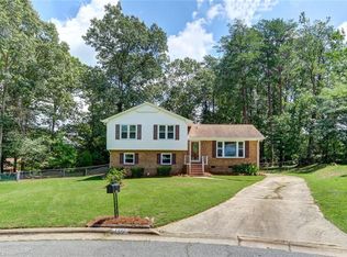 2202 Waynick St, High Point, NC 27265