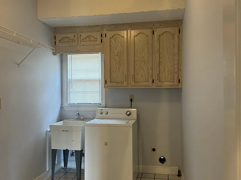 7595 Foxfire Dr SE — Photo 11