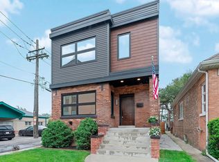 5615 W Eddy St, Chicago, IL 60634