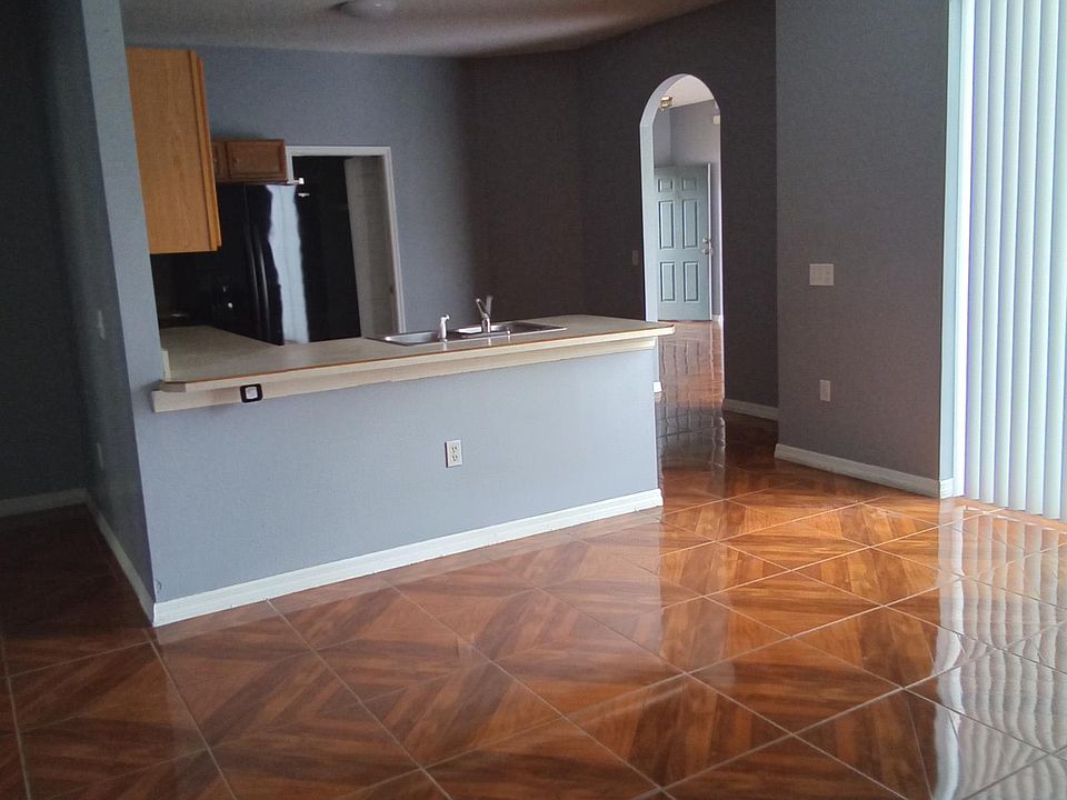 1st image of 515 Nogales Ct