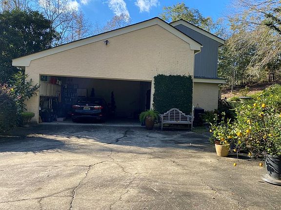 3rd image of 109 Stone Ridge Rd