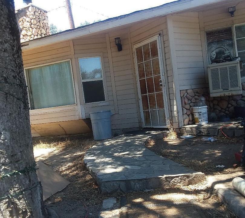 2nd image of 18623 Keyes Dr