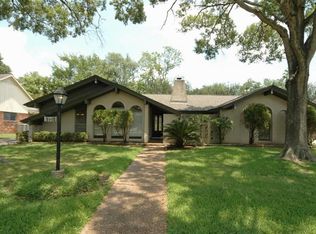 18419 Point Lookout Dr, Houston, TX 77058