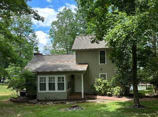 100 Black Locust Ct, Moneta, VA 24121
