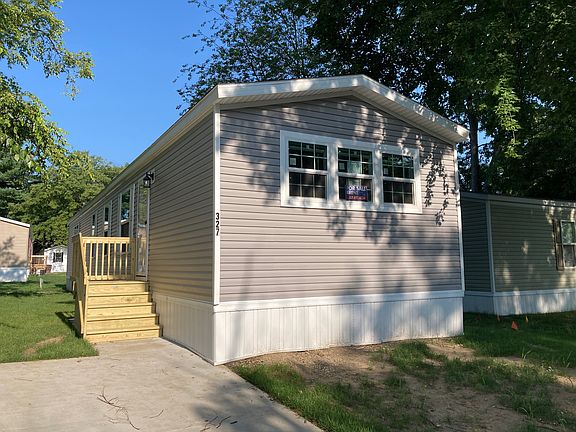 2nd image of 327 N Corona Dr