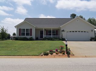 112 Antler Dr, Inman, SC 29349