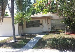 290 SW 9th St, Dania, FL 33004