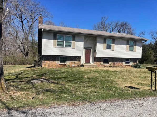 5755 Parkway Dr, House Springs, MO 63051