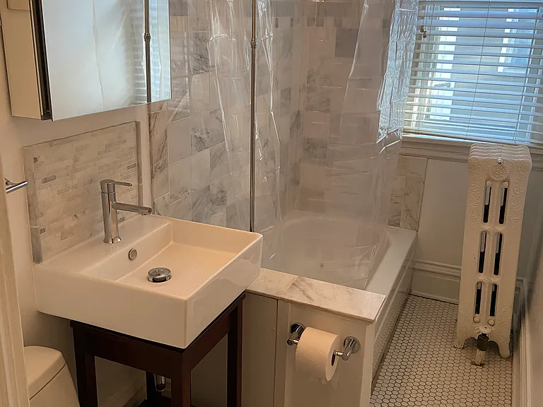 2400 Fremont Ave S #4 — Photo 10