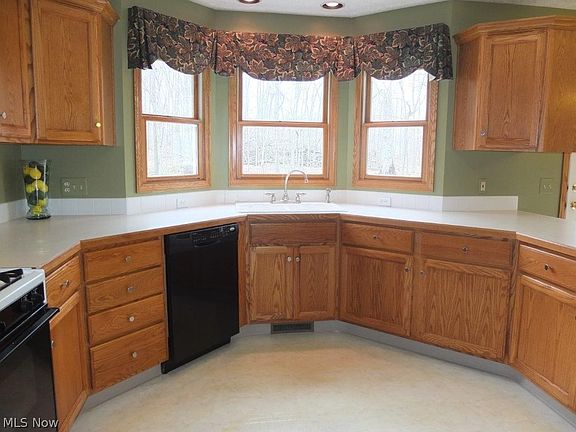 5th image of 3632 Durham Dr