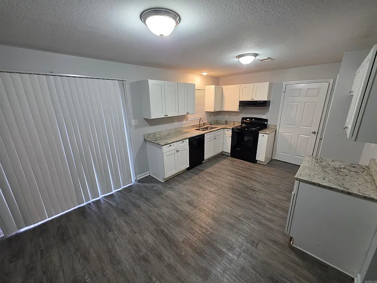 3 Regency Cir — Photo 4