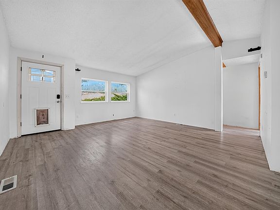 5th image of 20628 N Mount Carlton Rd