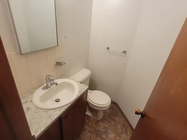 Unit Photo