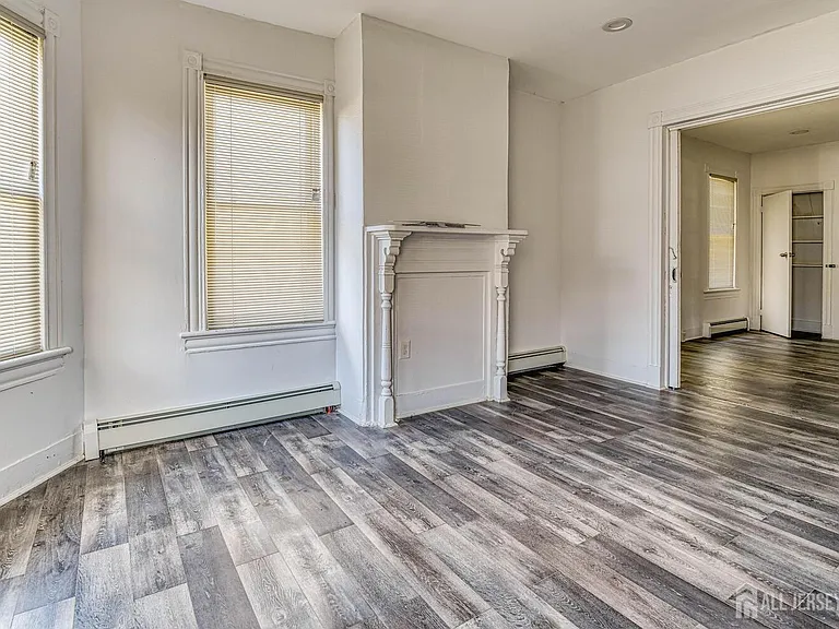 212 Easton Ave #1 — Photo 3