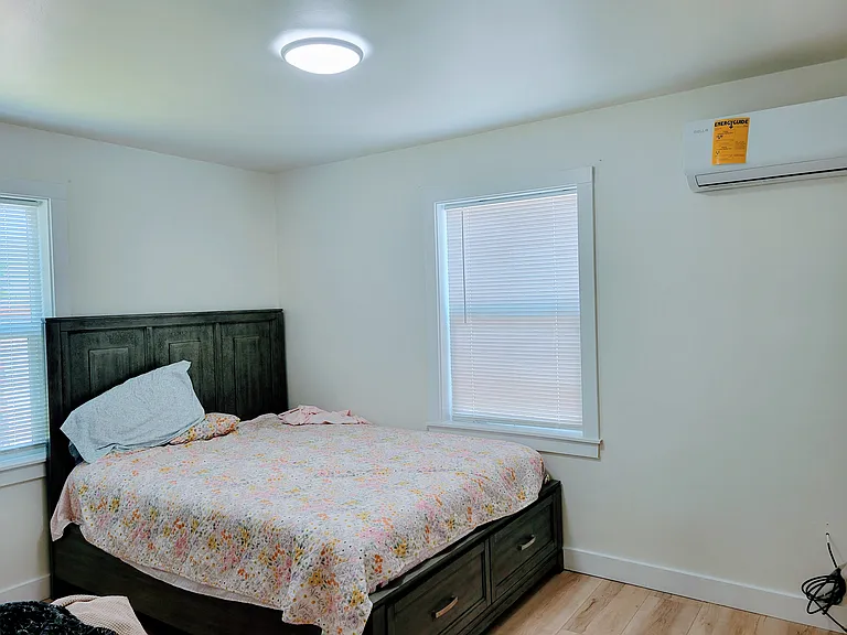 1425 Elm St NW — Photo 8