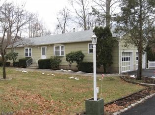 9 W Maple St, Andover, NJ 07821