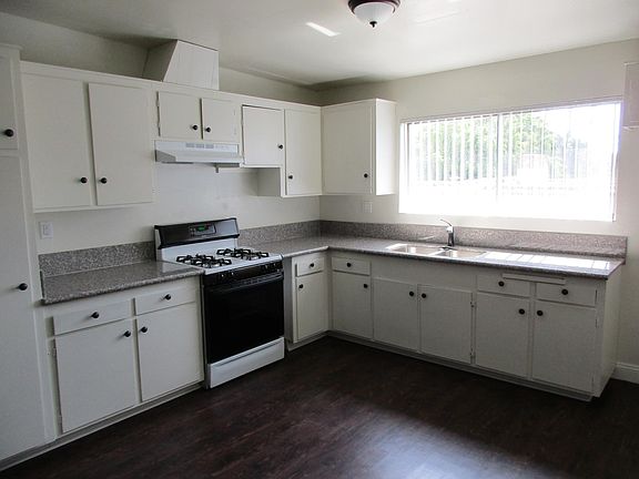 3rd image of 12156 Sproul St APT 15
