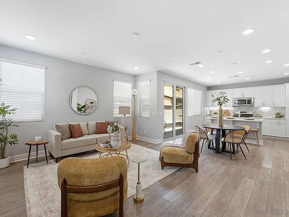4th image of 1063 Sea Glass Way