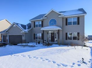 3952 Games Dr, Minnetrista, MN 55375