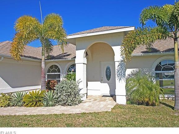 3rd image of 2325 SW 27th St
