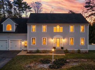 2 Winter Hill Rd, Mattapoisett, MA 02739