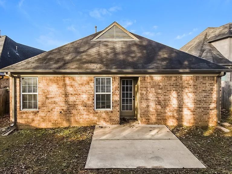 7860 Ridgedale Dr — Photo 15
