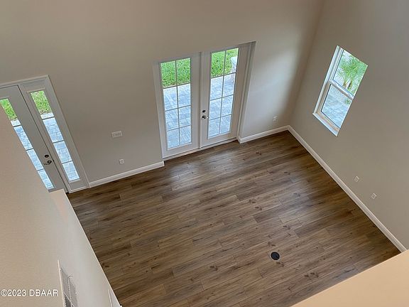 5th image of 551 Venetian Palms Blvd