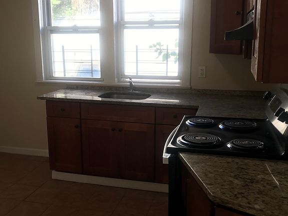 2nd image of 0 5th Ave N