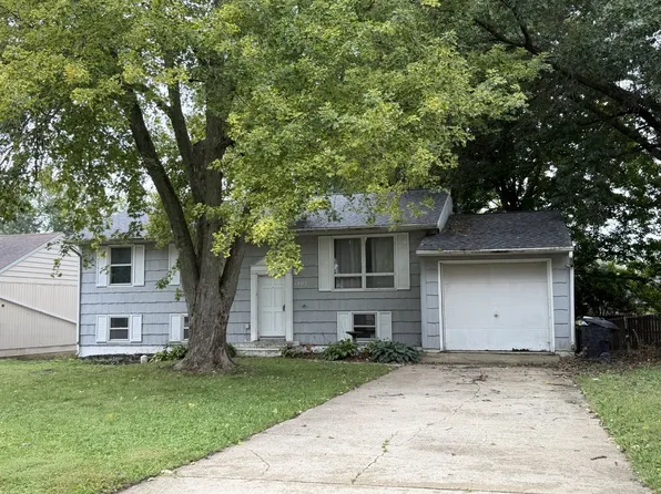 1405 Essex Ct, Normal, IL 61761